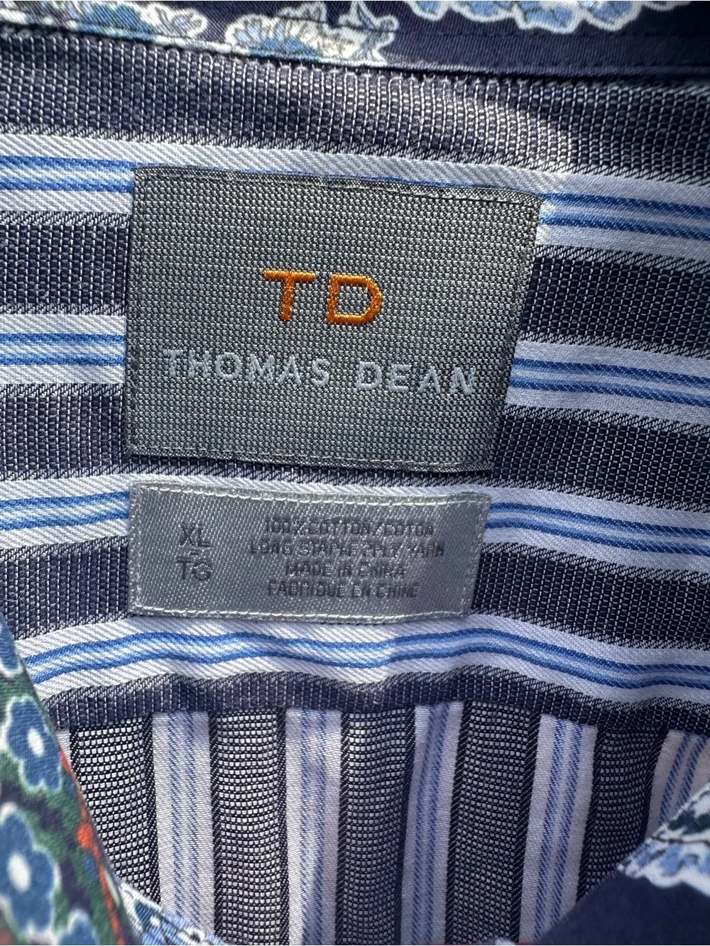 Thomas Deans Men’s XL Vertical Stripes Button Down Long Sleeve Blue Shirt